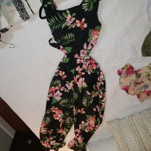 Flower backless long jumper.